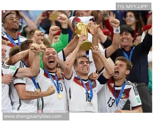 探索足球最强阵型的秘密与战术解析助你赢得比赛胜利 探索足球最强阵型的秘密与战术解析助你赢得比赛胜利